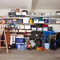 how to keep garbage can from smelling in garage