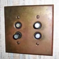 push button light switch